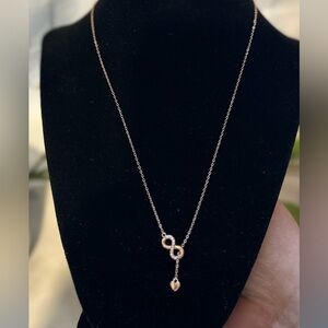 Chic Gold Necklace with Infinity Pendant